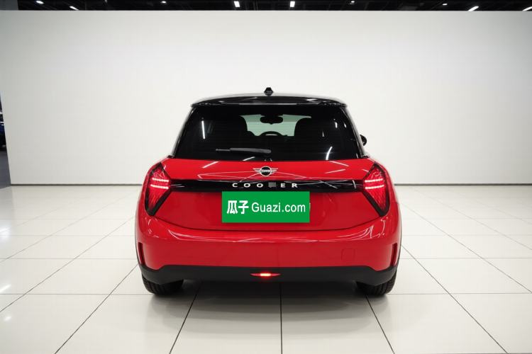Used MINI Electric COOPER 2024 456km COOPER E Classic Edition Rear