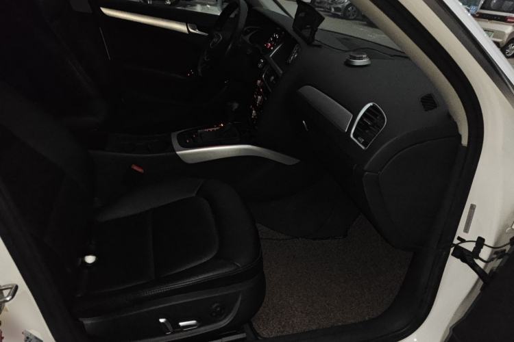 Used Audi A4L 2016 30 TFSI Collector's Edition Automatic Comfort Model Right Front Seat