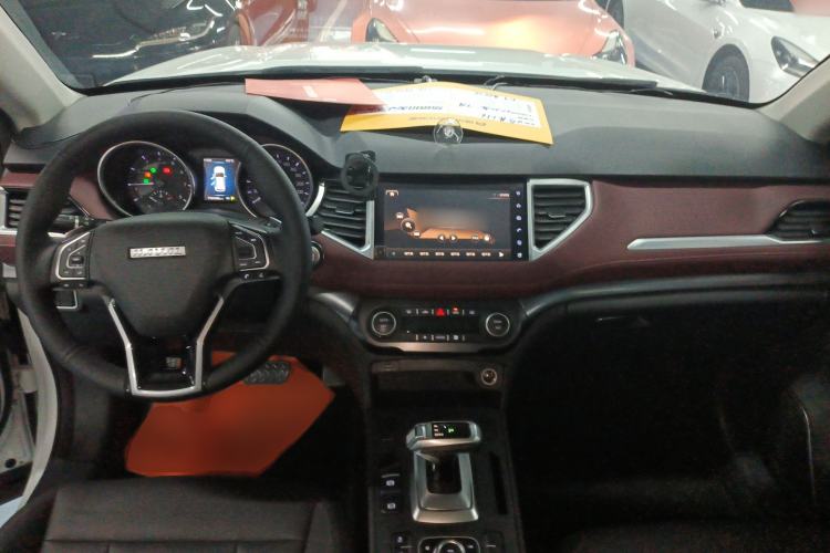 Used Haval H6 Coupe 2019 1.5T Automatic Two-Wheel Drive Elite Version China VI Standard Center Console