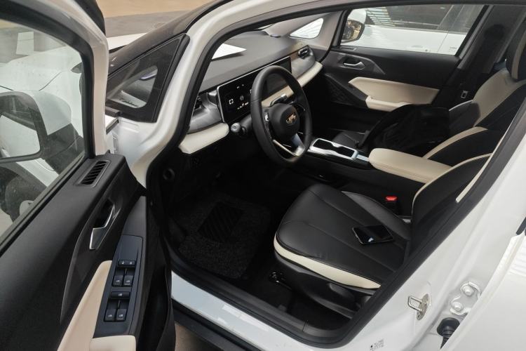 Used Geometry E Firefly 2024 301km Flowing Light
