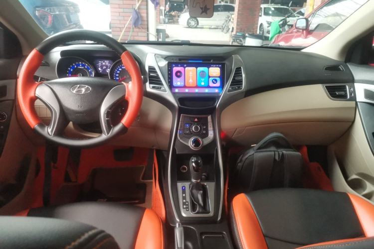 Used Hyundai Elantra (5th Generation / Langdong) 2015 1.6L Automatic Fashion Model