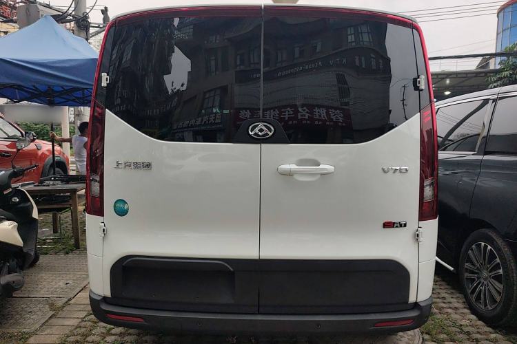 Used SAIC MAXUS Xintu V70 2023 2.0T Elite Edition Automatic Short Wheelbase Low Roof – 5/6 Seats