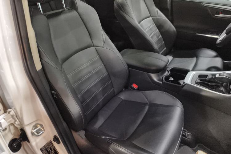 Used Toyota Wildlander 2023 2.0L CVT Four-Wheel Drive Luxury PLUS Edition