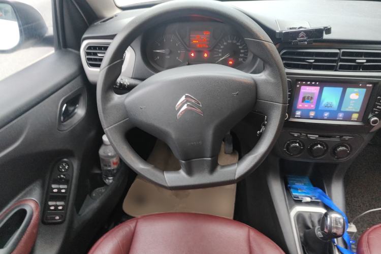 Used Citroen Elysee 2015 Zhishang Edition 1.6L Manual Fashion Model
