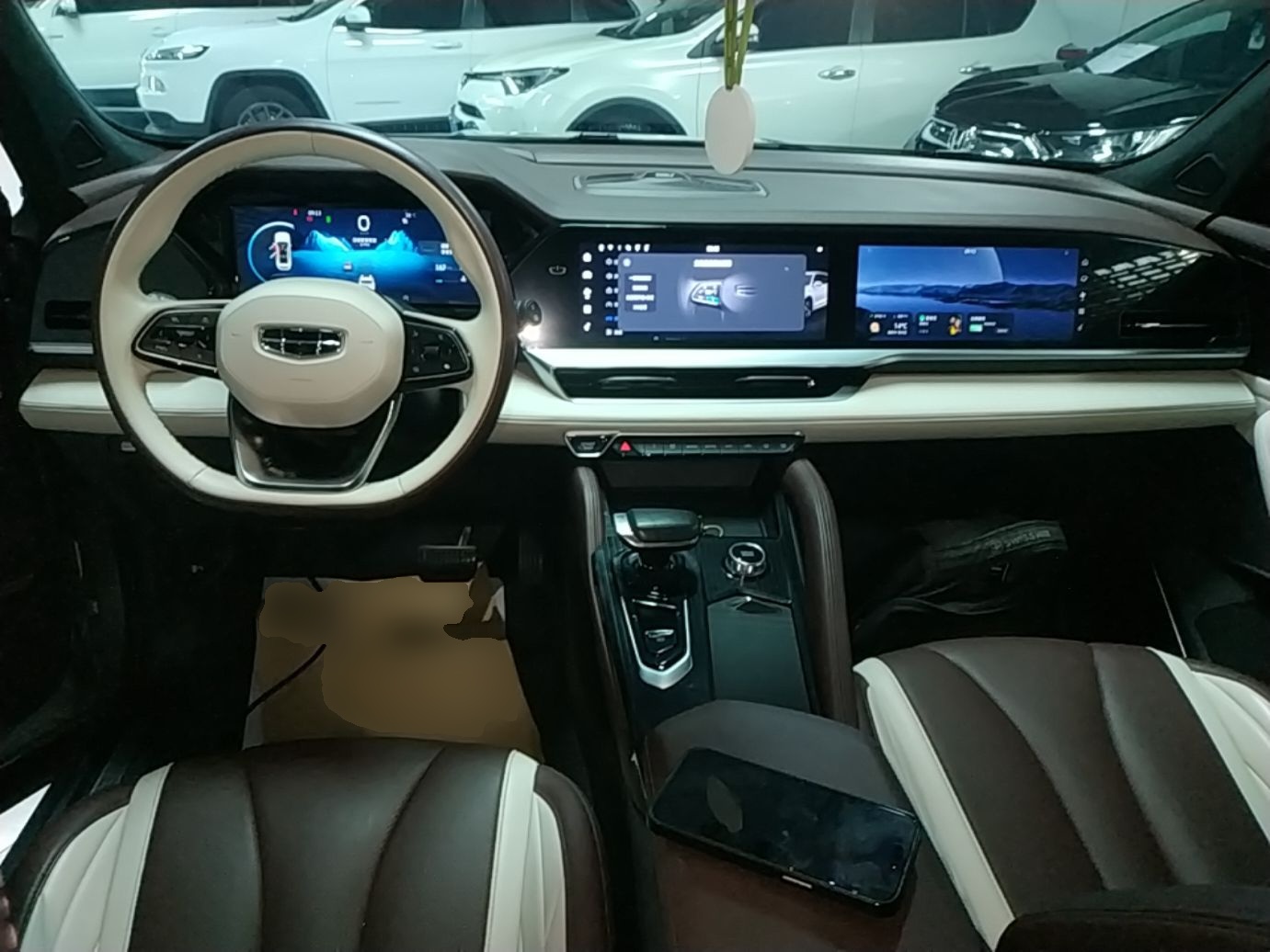 Geely Auto Monjaro L 2021 2.0TD DCT EVO Two-Wheel Drive Prestige Version — снимка 12