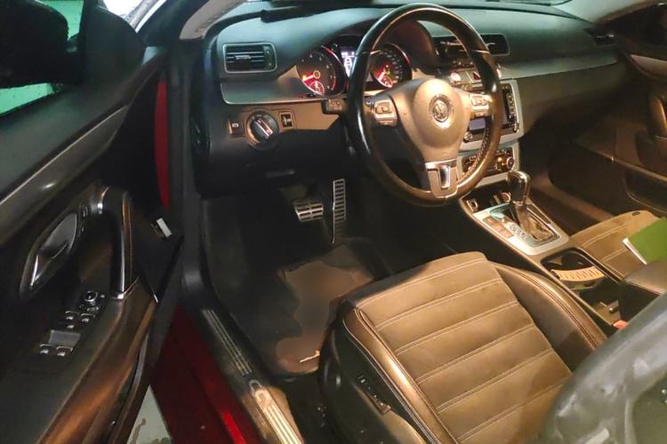 Used Volkswagen FAW-Volkswagen CC 2011 2.0 TSI Ultimate Edition Driver Seat