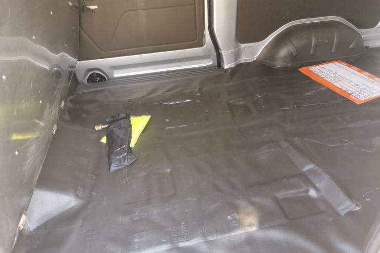 Used Wuling Rongguang S 2021 1.2L Base Model Window-Sealed 2-Seat LSI Car