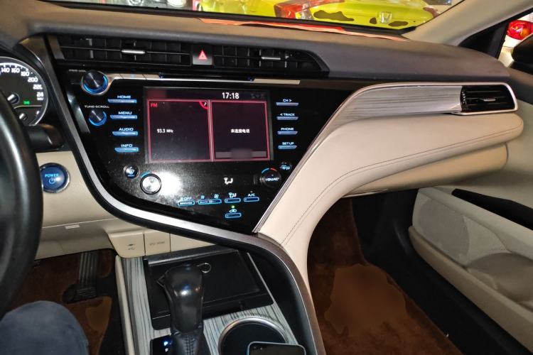 Used Toyota Camry 2018 Dual-Engine 2.5 HG Luxury Edition
