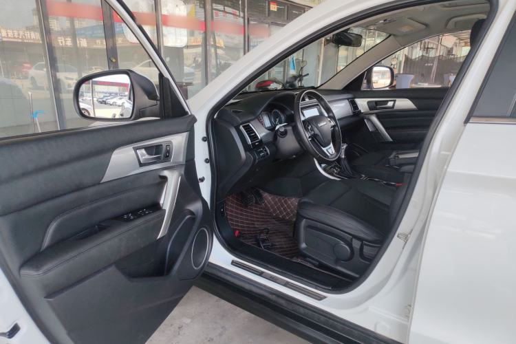 Used Haval H2 2017 Red-Label 1.5T Automatic Two-Wheel Drive Luxury Model
