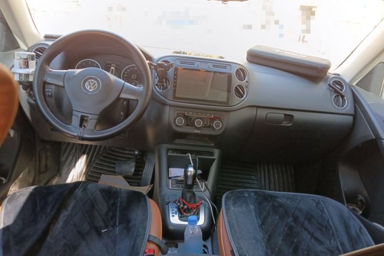 Used Volkswagen Tiguan 2016 280TSI Automatic Two-Wheel-Drive Silk Road Style Edition Center Console