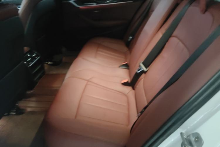 Used BMW 5 Series 2018 Facelifted 530Li xDrive M Sport Package
