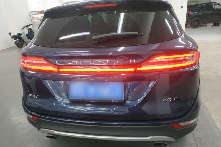 Used Lincoln MKC 2017 2.0T Two-Wheel-Drive Luxury Edition
