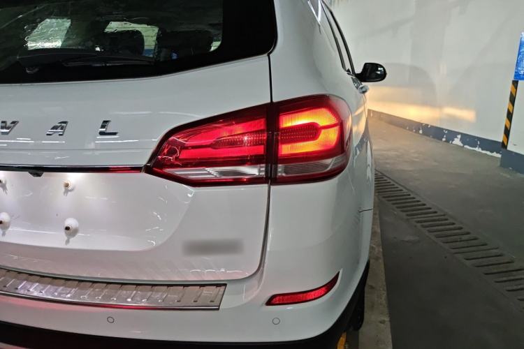 Used Haval H6 2018 Sport Edition 1.5T Automatic Two-Wheel Drive Elite Model China V Standard Right Rear Taillight