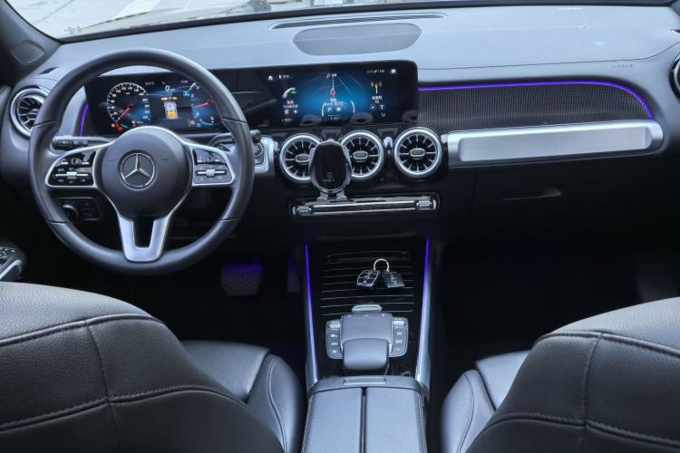 Used Mercedes-Benz GLB 2021 GLB 200 Dynamic Edition Interior 1