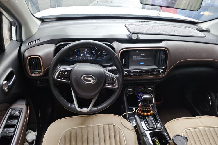 Used GAC Trumpchi GS3 2019 235T Automatic Elite Edition Center Console