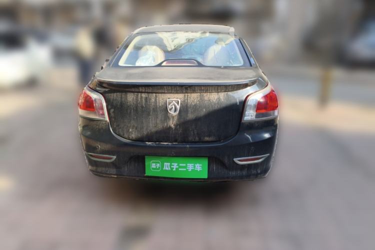 Used Baojun 630 2011 1.5L manual Elite version