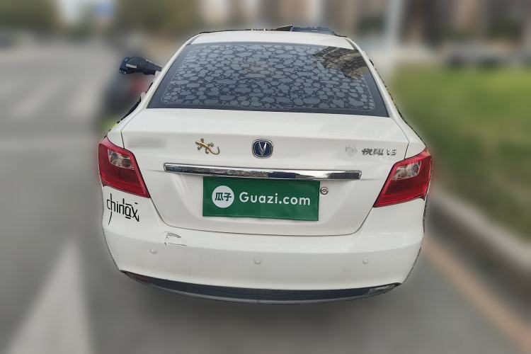 Used CHANGAN Alsvin V3 2015 1.4L Manual Warm-Hearted Model China IV Standard
