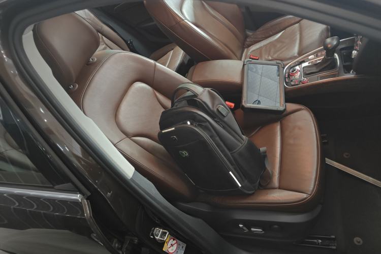 Used Audi Q5 2015 40 TFSI Comfort Model
