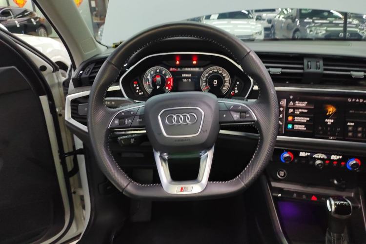 Used Audi Q3 Sportback 2022 40 TFSI Fashion Model
