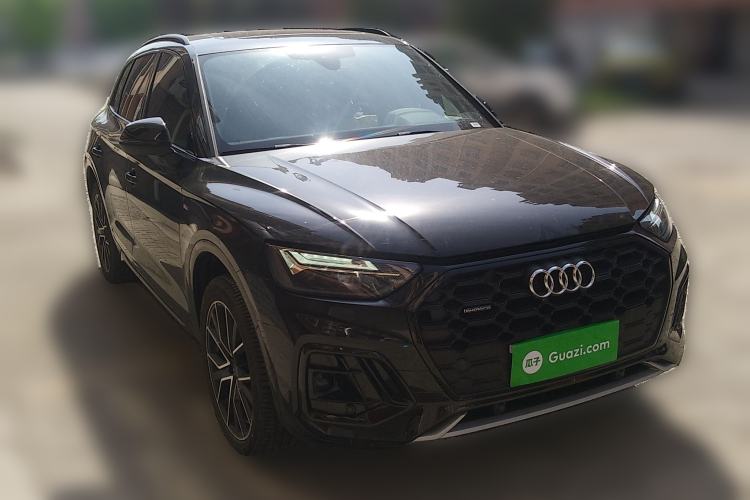 Used Audi Q5L 2025 Facelift 45th Anniversary Collector's Edition 40 TFSI Luxury Dynamic Version Front Right 45 Deg