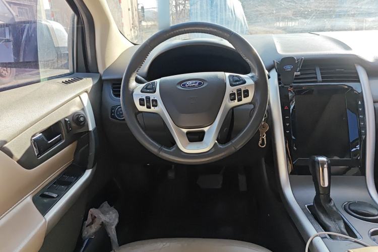 Used Ford Edge 2012 2.0T Elite Sunroof Edition Steering Wheel