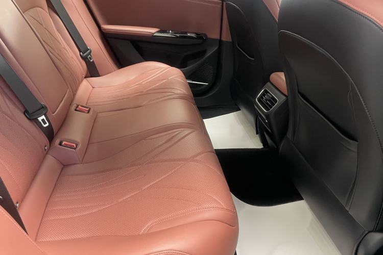 Used Geely Galaxy L6 2025 EM-i 140km Starship Edition
