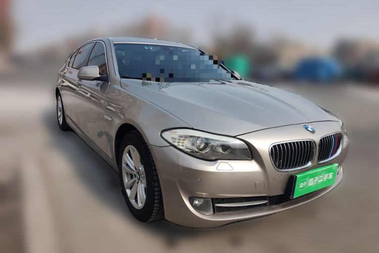 Used BMW 5 Series 2013 525Li Leading Model
