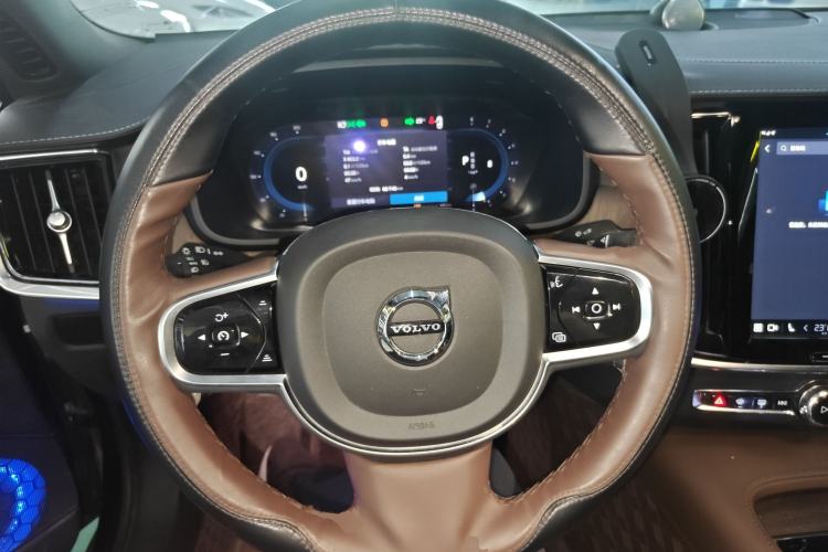 Used Volvo S90 2024 B5 Zhiyuan Luxury Edition Steering Wheel