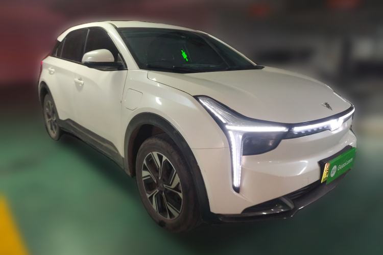 Used NETA U 2022 Zhi 400 Lithium-Nickel-Manganese-Cobalt Energy System Front Right 45 Deg