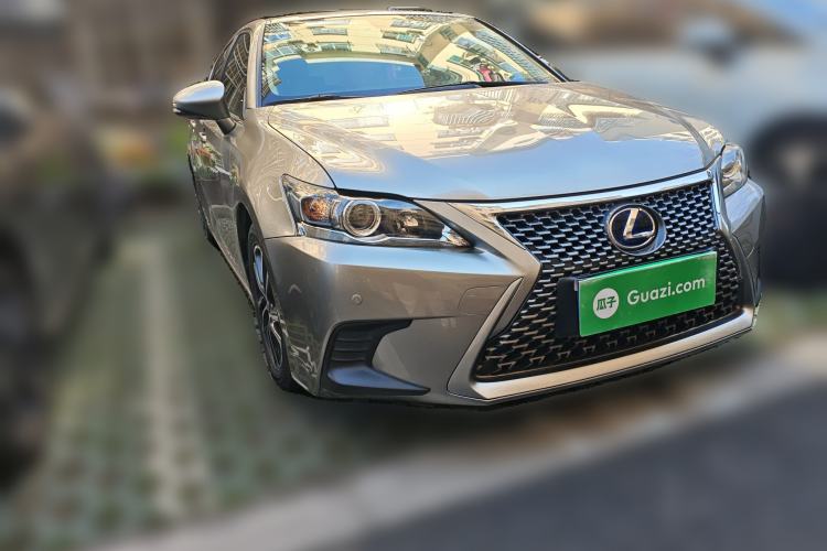 Used Lexus CT 2017 CT200h Comfort Edition Monochrome China VI
