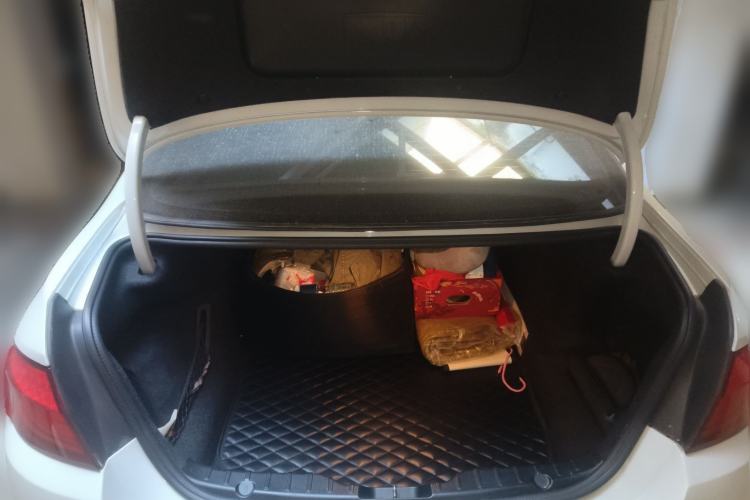 Used BMW 5 Series 2013 525Li Luxury Model