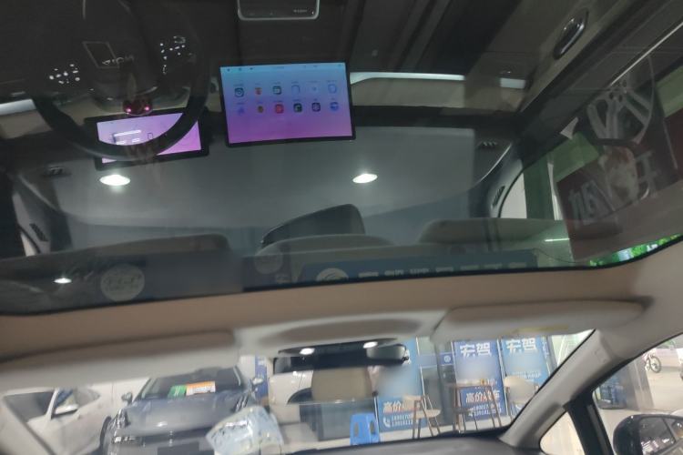 Used AION Y 2022 70 Tech Edition Lithium Iron Phosphate
