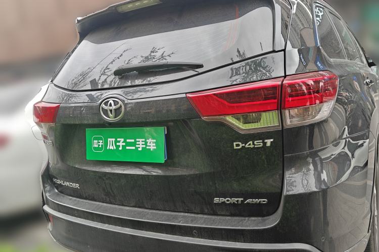 Used Toyota Highlander 2018 2.0T Four-Wheel Drive Luxury Version 7 Seats China VI Standard
