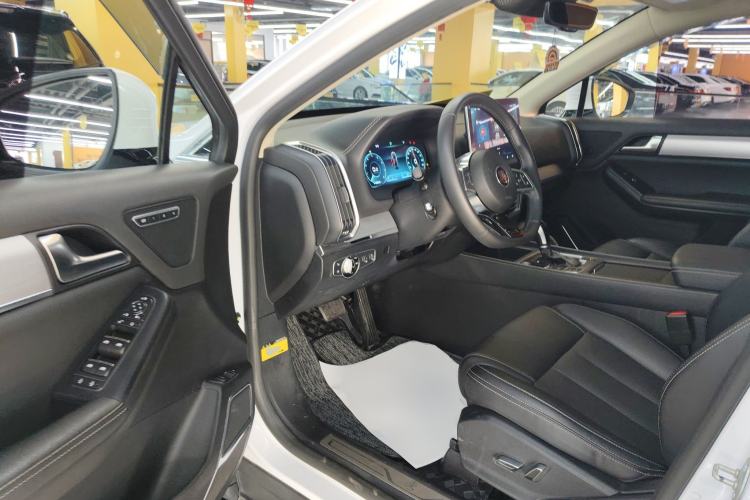 Used BYD Tang 2019 2.0T Automatic SmartConnect Luxury 7-Seater China VI Standard
