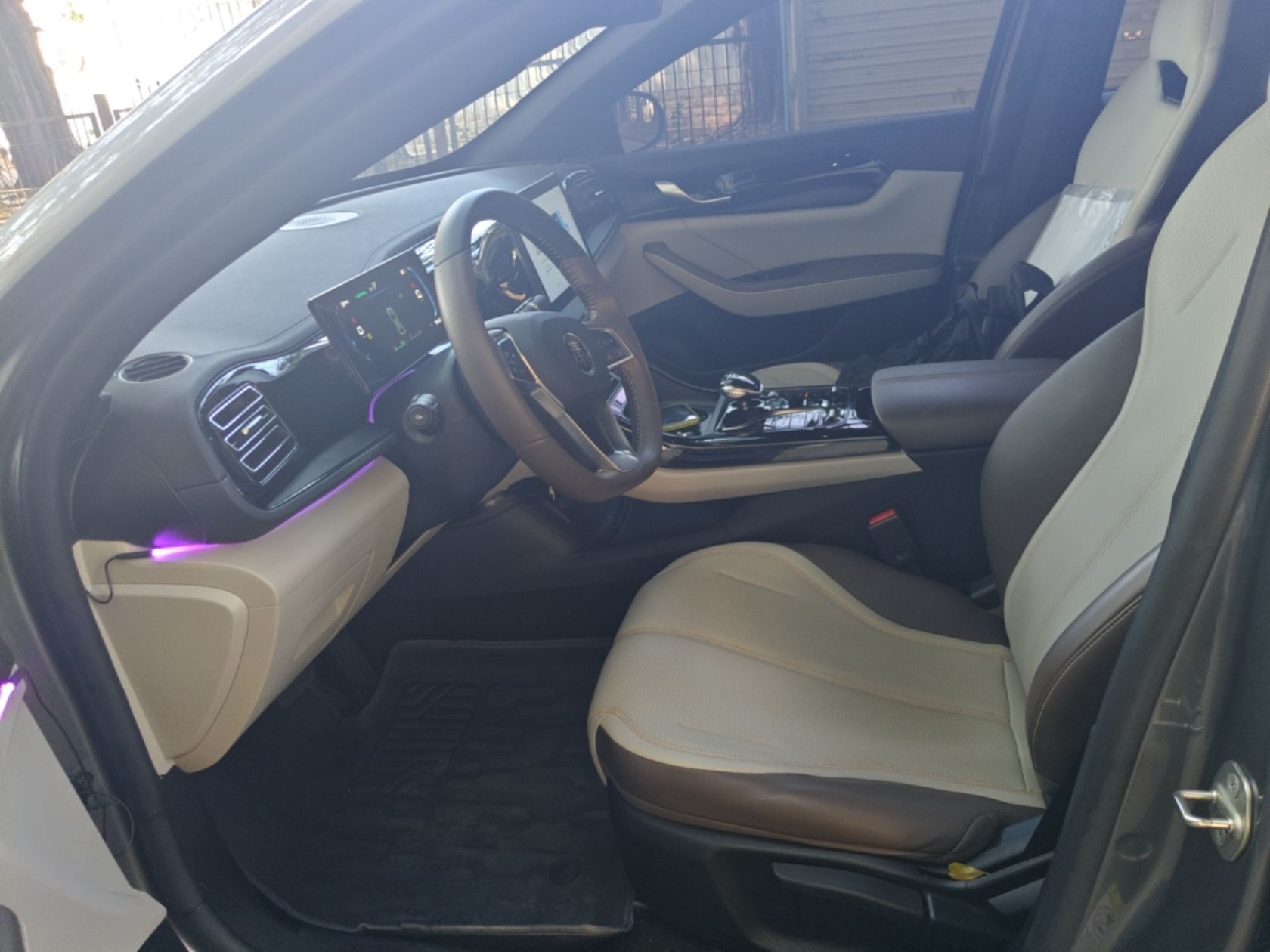 BYD Qin PLUS 2024 HONOR Edition DM-i 55KM Leading Model — снимка 17