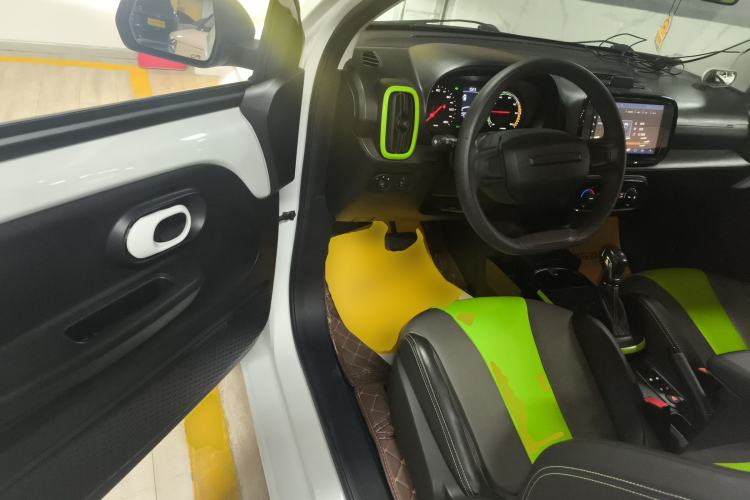 Used Roewe Clever 2021 302 km New Four-Seater Super-Efficient Version