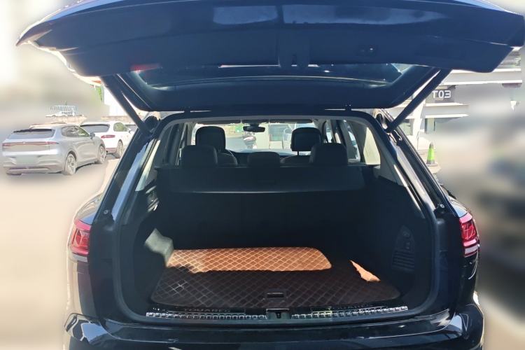 Used Volkswagen Touareg  Trunk