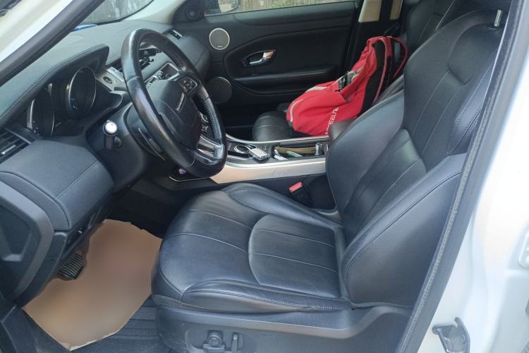 Used Land Rover Range Evoque 2018 240 PS SE Smart Brilliance Edition Left Front Seat