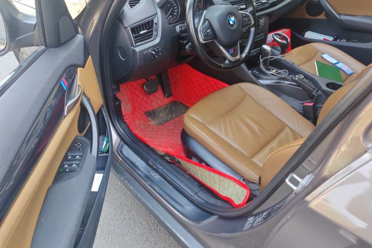 Used BMW X1 2010 xDrive25i
