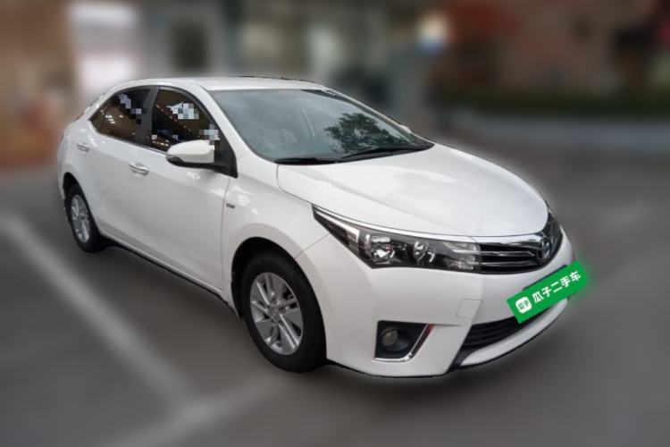 Used Toyota Corolla 2014 1.6L CVT GL Front Right 45 Deg