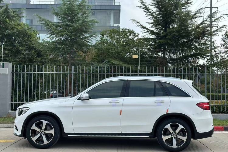 Used Mercedes-Benz GLC 2018 Facelift GLC 260 4MATIC Luxury Edition
