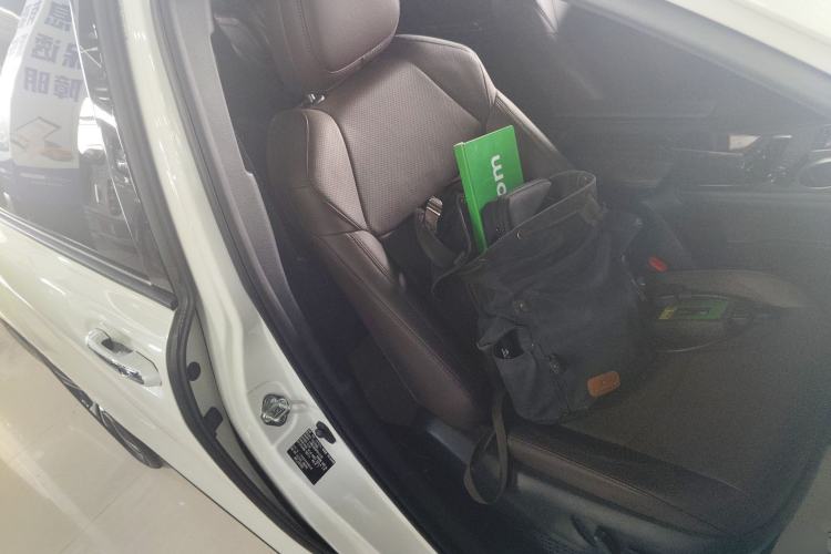 Used Toyota Granvia 2022 2.5L Hybrid Flagship Edition