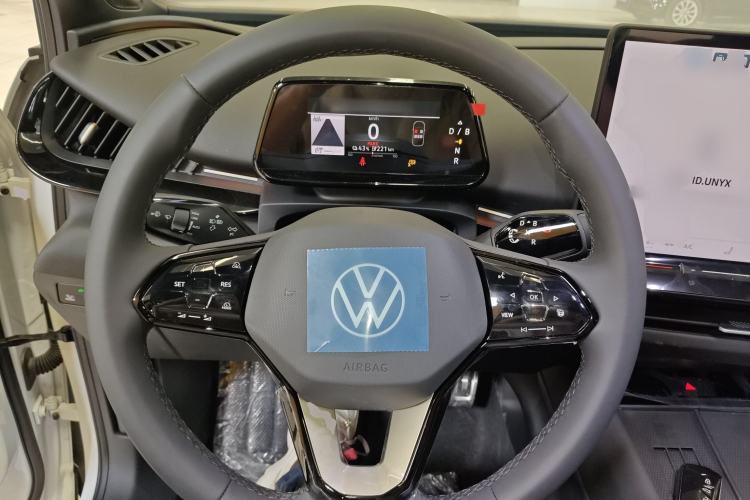 Used Volkswagen ID.UNYX 2024 Revised Pro Long-Range Version Steering Wheel