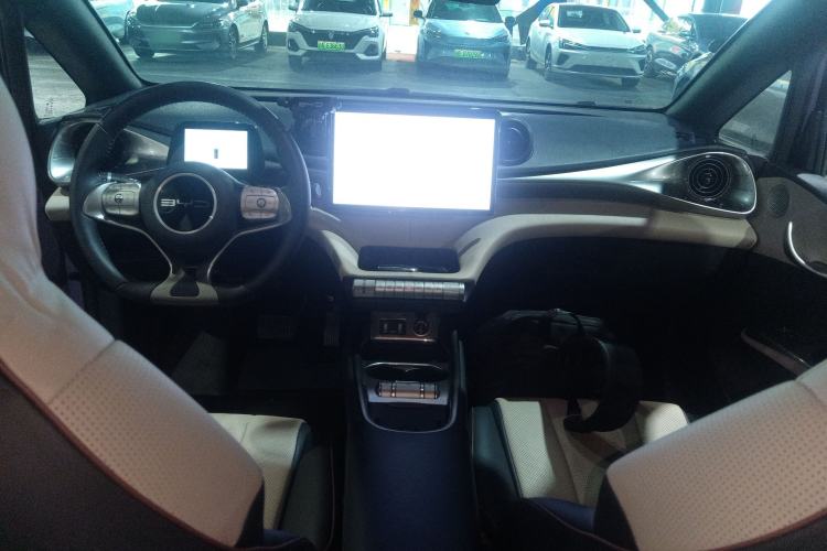 Used BYD Dolphin 2023 420 km Fashion Edition