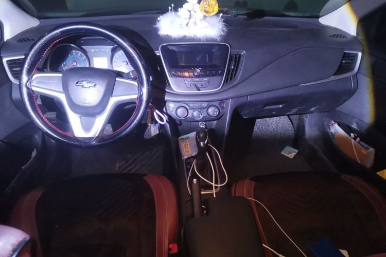 Used Chevrolet Cavalier 2016 1.5L Automatic Enjoyment Edition Center Console