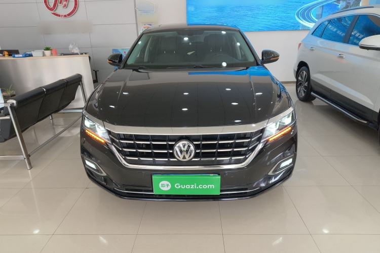 Used Volkswagen Passat 2019 330TSI Luxury Edition China VI Standard Front
