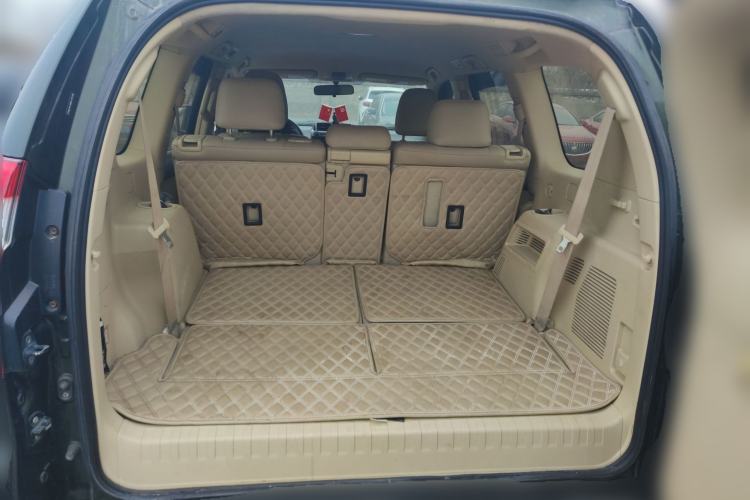 Used Toyota Prado 2010 2.7L Automatic Deluxe Edition Trunk