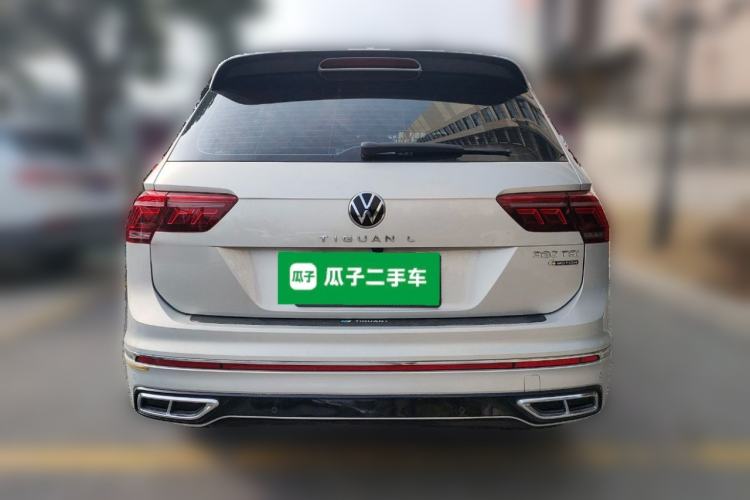 Used Volkswagen Tiguan L 2023 Facelift 380TSI Automatic All-Wheel Drive R-Line Flagship 7-Seater