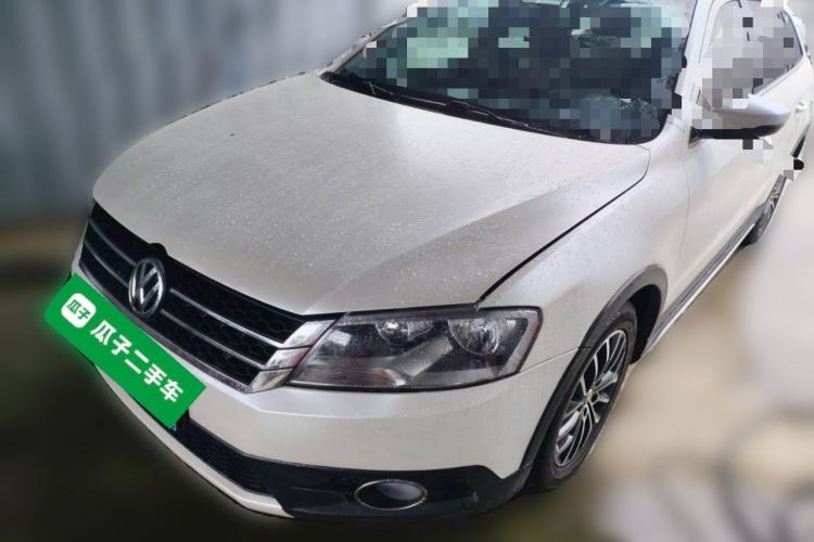 Used Volkswagen Cross Lavida 2014 1.6L Automatic