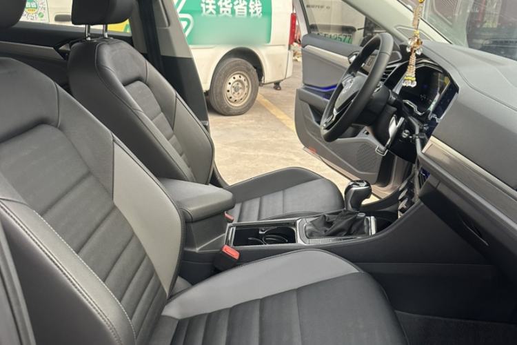 Used Volkswagen Sagitar 2021 280TSI DSG Excellence Edition Interior 3